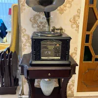 تعدادی لوازم خانه آباژور کریستال پذیرایی گرامافون