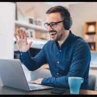 همیاری و کمک به بانوان مسن