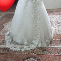 لباس عروس سالم ۴۰،۴۲ وشیک خوش طرح باتخفیف|لباس|تهران, شهرک رضویه|دیوار