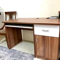 میز تحریر در حد نو