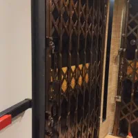 حفاظ آکاردئونی اپارتمان پنجره تراس