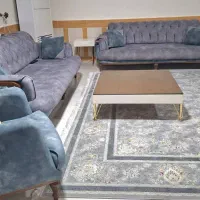 مبل در حد نو ۸ نفره با میز