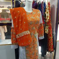 لباس هندی|لباس|نیک شهر, |دیوار