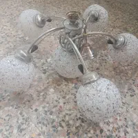 لوستر همراه با چراغ