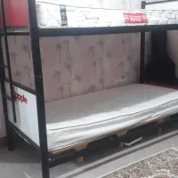 تخت فلزی دو طبقه با تشک
