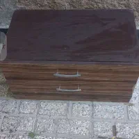 میز دو کشو سالم واسه قاشق کتاب بچه ها