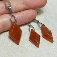 نیم ست‌گوشواره و گردنبند