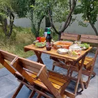 میز وصندلی چوبی تاشو