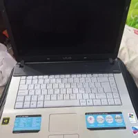 لپ تاپ سونی به همراه شارژر و کیف