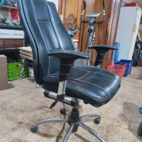 صندلی گردان جک دار