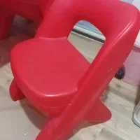 میز صندلی قرمز رنگ کودک|تخت و صندلی بچه|ورامین, ریحان آباد|دیوار