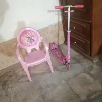 اسکوتر. اسکیت برد و صندلی کودک