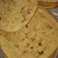نون تنوری خونگی تخمه زده و ساده فقط برا مغازه دارا|خوردنی و آشامیدنی|رفسنجان, |دیوار