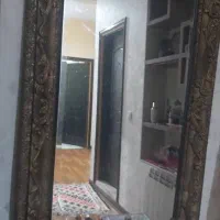 آینه قدی به همراه پایه