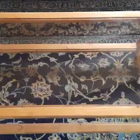 میز چوبی جلو مبلی