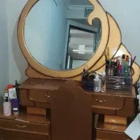 میز و اینه فروش فوری با تخفیف