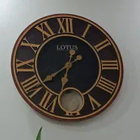 ساعت سالم و در حد نو با اعداد رومی|ساعت دیواری و تزئینی|تهران, افسریه شمالی|دیوار