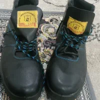 کفش ایمنی سبک نو فقط پانصد هزار سایز۴۳
