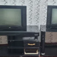 تلویزیون و میزتلویزیون