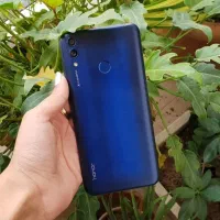 گوشی هونر 8c