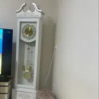 ساعت ایستاده کامل تمیز