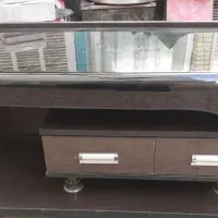 زیر تلویزون در حدنو تمیز بدونه شکستگی