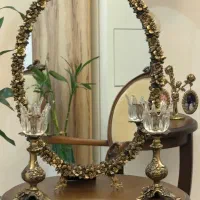 آیینه و شمعدان