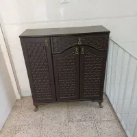 جاکفشی سه در وپایه دار
