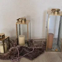 فروش سه عدد جاشمعی فلزی ویک ساعت رومیزی مستطیل شکل