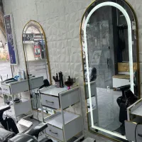 دکور ارایشگاه مردانه|آرایشگاه و سالن‌های زیبایی|رشت, حمیدیان|دیوار