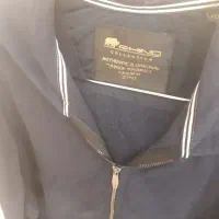 سویشرت کلاهدار دو ایکس لارج و یک عدد|لباس|ری, تصفیه خانه|دیوار