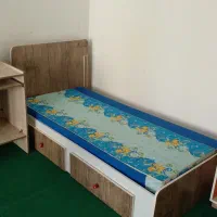 تخت و کمد|تخت و صندلی بچه|سنندج, |دیوار