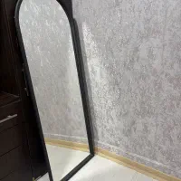 آینه قدی و رگال فلزی