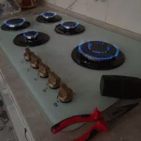 تعمیر انواع اجاق گاز،بخاری،آبگرمکن و شیشه در محل