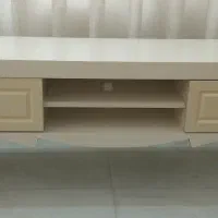 میز تلویزیون در حد نو