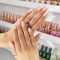 تخفیف کاشت ناخن