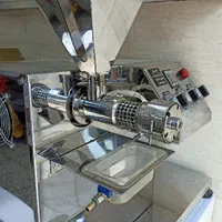 کره بادام زمینی ،روغن گیری در حضور مشتری