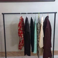 رگال لباس قوطی مشکی آویز پوشاک|بندرخت و رخت‌آویز|اصفهان, میرعماد|دیوار