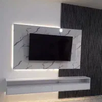 اجرای تی‌وی وال و آینه قدی دکوراتیو