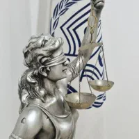 استخدام منشی دفتر وکالت (به صورت پاره وقت)