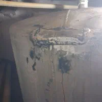 جوشکار مخازن موتور خانه. قطعات فلزی