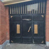در درب در حد با کیفیت محکم
