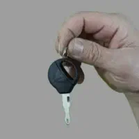 سوییچ ماشین گم کردم