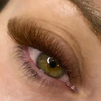 افر ویژه اکستنشن مژه و کاشت ناخن