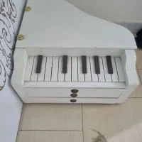 کنسول قاشق وچنگال طرح پیانو