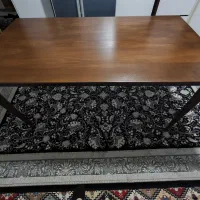 میز ناهارخوری بدون صندلی