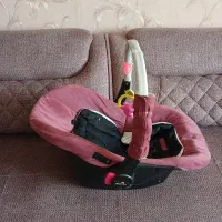 کریر نوزاد|تخت و صندلی بچه|مشهد, گلبرگ شمالی|دیوار