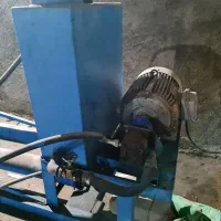 یکدستگاه پرس. قوطی های رانی|ماشین‌آلات صنعتی|سبزوار, قصبه غربی|دیوار