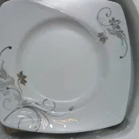 سرویس چینی۱۰۷ پارچه کلاسیک میشا طلا|ظروف سرو و پذیرایی|سمنان, |دیوار