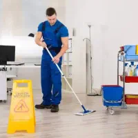 استخدام نیروی خدماتی آقا